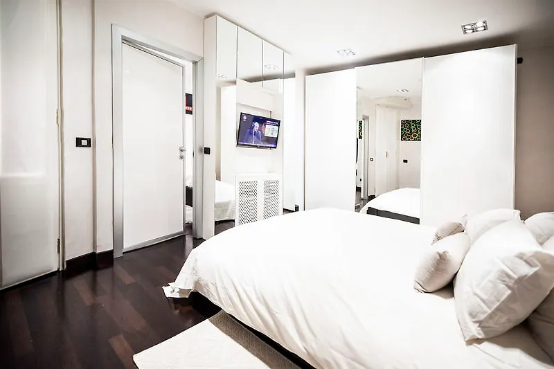 ***** מלון אפרטהוטל מילאנו Hemeras Boutique Asole Boutique House איטליה